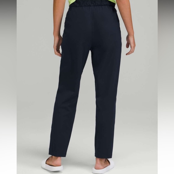 Lululemon Size 8 Stretch High Rise 7/8 Length Pant 25" True Navy - Picture 4 of 9